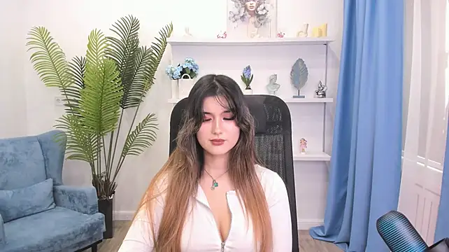 AnneTLi XXX чат на живо