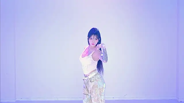 Chat XXX Live IVE-111