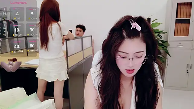 yangyang-777's Live XXX Chat