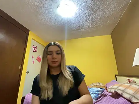 Онлайн чат XXX alyy_x
