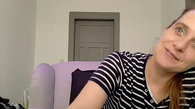 Chantalee 라이브 XXX 채팅