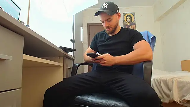 צ'אט XXX בשידור חי של Ryanstone_