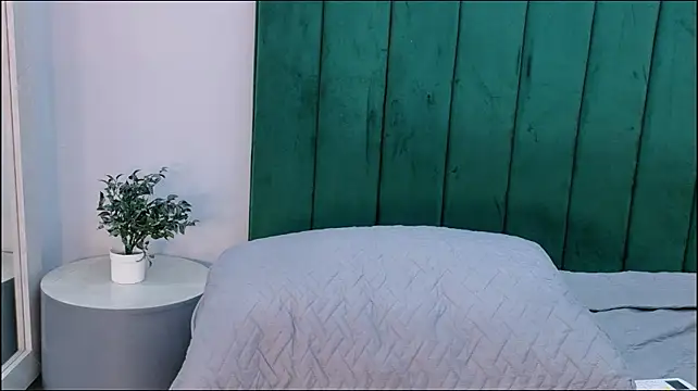 Valerya_Collem Chat XXX live