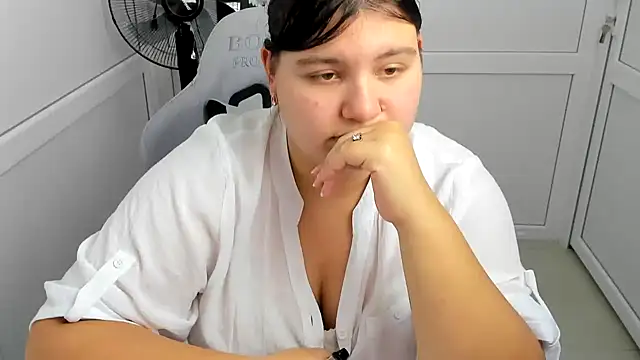 PhoenixFly Live XXX-chat