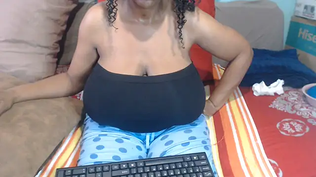 Chatroom XXX en direct de bustykelly
