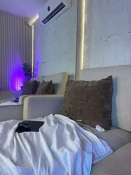 CristalCollins_'s Live XXX Chat