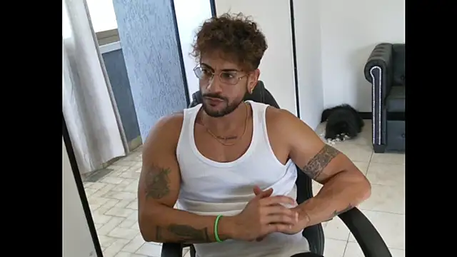 Chat XXX Live ItalianShadow