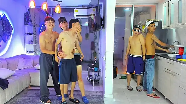 XXX chat uživo modela Houseofwarrios