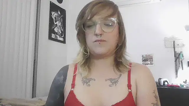 Show modela xpeachblossomx na web-kameri