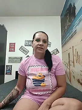XXX chat uživo modela SugarDiamonds