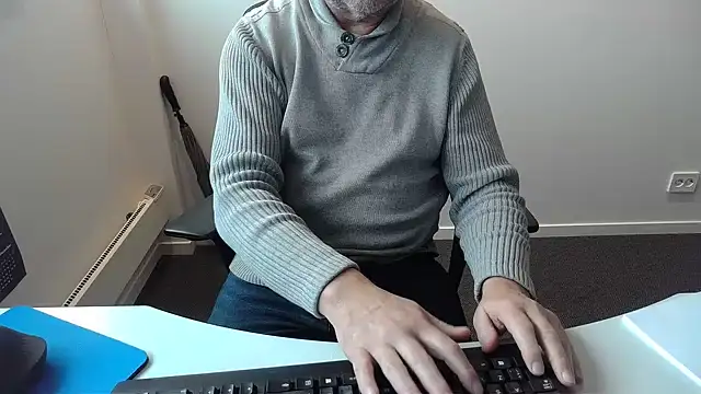 Buggemann live XXX chat