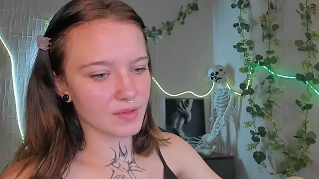 Elastikisss' Live XXX Chat