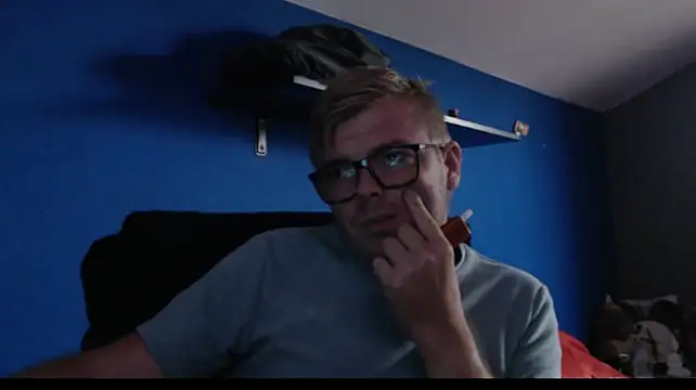 blondeboy92 Live XXX Chat