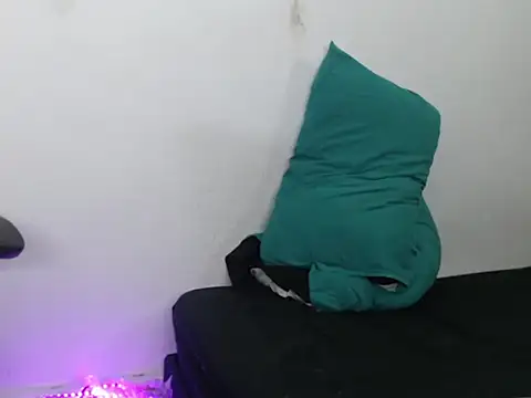 Chat +18 de CherryH0ttie ao vivo