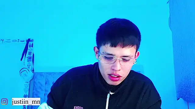 _justinmoon2: онлайн-секс-чат