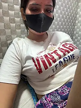 XXX chat uživo modela True_Love009