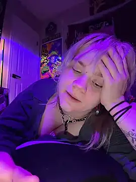 XXX chat uživo modela Cutiepiespanks