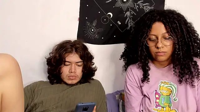 צ'אט XXX בשידור חי של hothoneychile