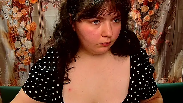 Онлайн чат XXX NeonilaLisova