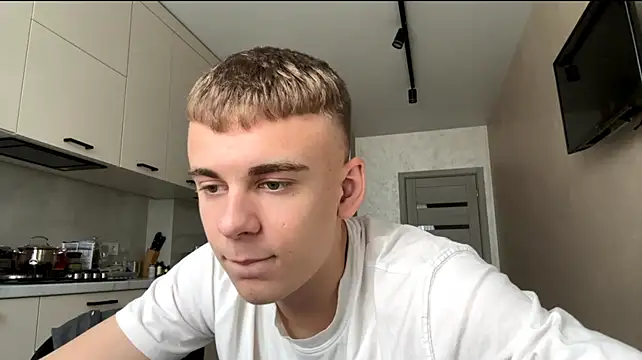 SoloFury Chat XXX live