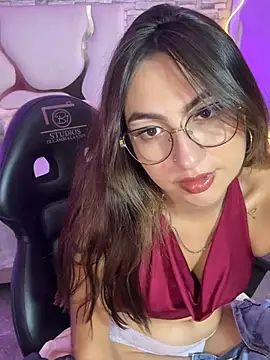 cloe_1tay: απευθείας συνομιλία ΧΧΧ