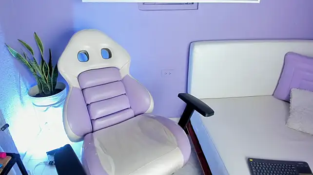 Chat +18 de Bella_siren ao vivo