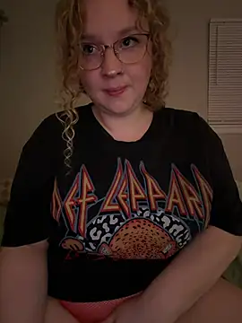 EmmieRae Show in webcam