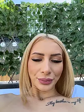 دردشة AngieShae الجنسية المباشرة
