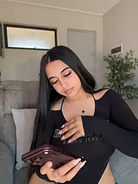 LilMisIndianx 现场XXX聊天