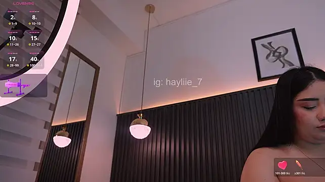 haylie_ Adlı Modelin Canlı XXX Sohbeti