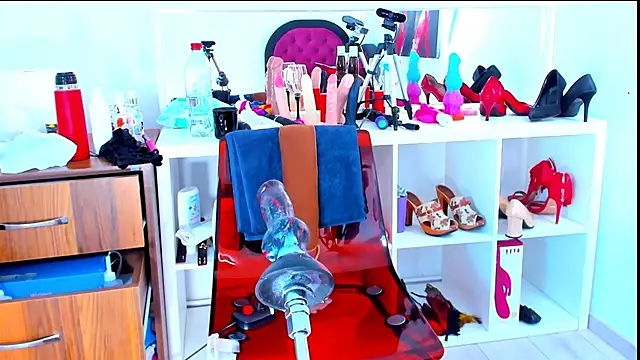 Chat +18 de KarlaHartley ao vivo