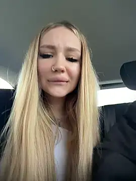 Coconut_milk Adlı Modelin Canlı XXX Sohbeti