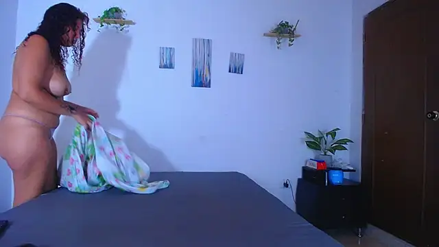 Czat XXX na żywo – CamileRousse