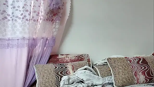 Pokazy przed kamerką – hanhanya__