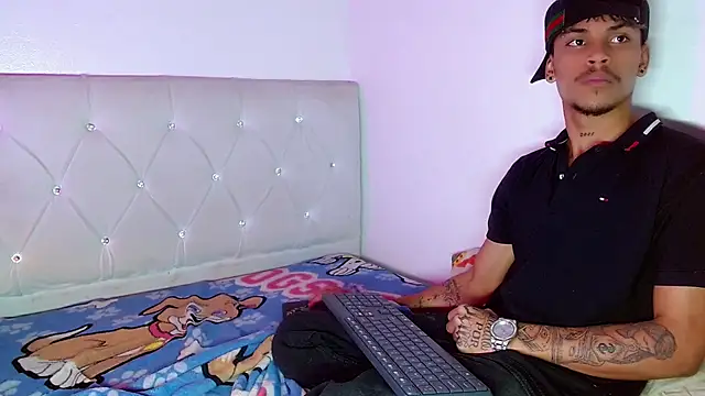 Angel_foxc13 Adlı Modelin Canlı XXX Sohbeti