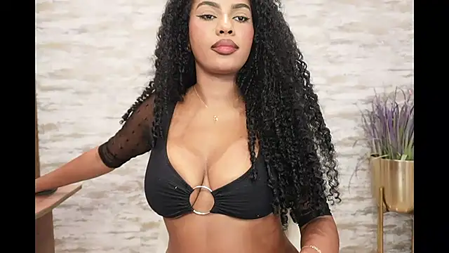 Chat XXX ao vivo de HOTBLACKANDWHITE2
