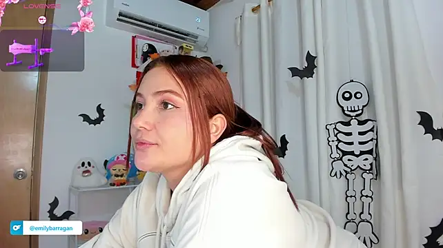 EmilyBarragan_'s Live XXX Chat