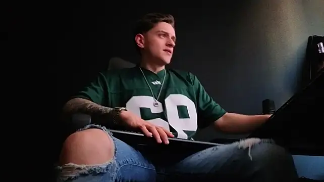 FelixStarkk Live XXX Chat