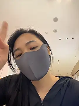 Nini_11 Chat XXX in diretta