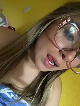 alyy_x Obrolan Langsung XXX