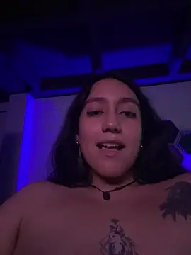 Онлайн чат XXX Ravelyn__