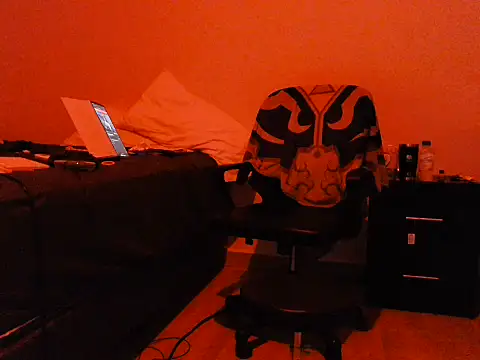 Iscariot19's Live XXX Chat