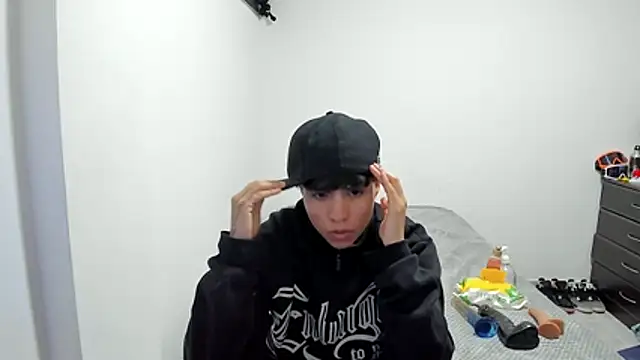Bruno_Cruzz Chat XXX live