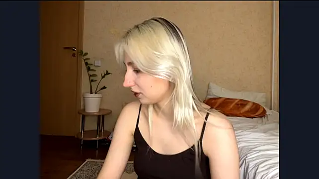 LishaNuding Chat XXX in diretta