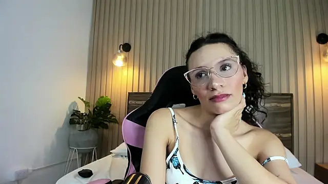 Chat XXX en directo de valeryn__rosse