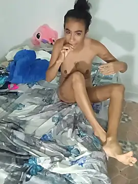 Leslly_ Adlı Modelin Canlı XXX Sohbeti