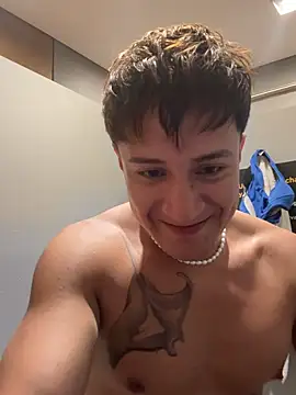 Chat +18 de Hassbyd ao vivo