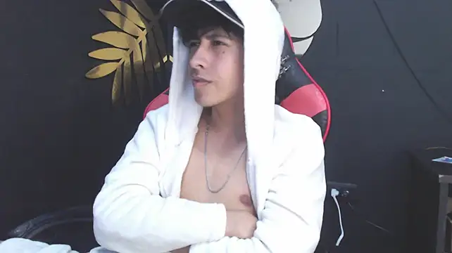 แชท XXX สดของ JulianGalan