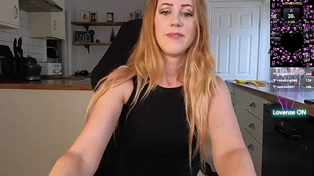 stripmequick's Live XXX Chat