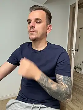 Huge_cock22cm's Webcam Show